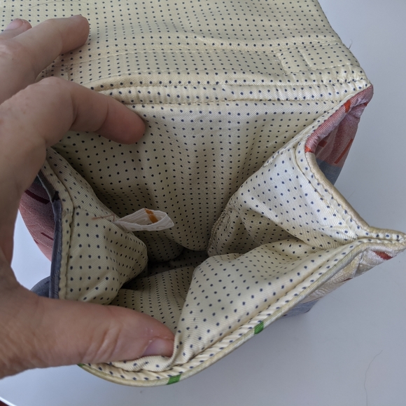 Fentio fabric handle handbag with tassel - Picture 3 of 9